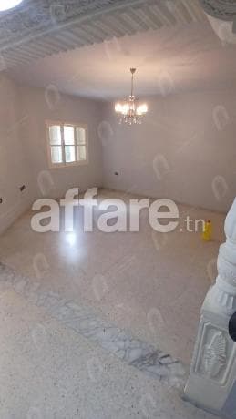 A loue rvilla S+4 de style duplex indépendante au bardo