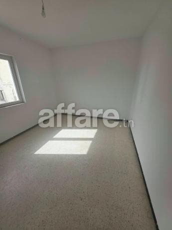 Appartement s+2 vide a el Manar 1
