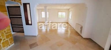 A Louer Etage de villa S+4 à Cité Ennasr