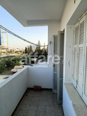 À Louer Appartement S+3 à Cité El Khadhra