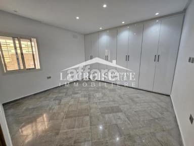 Etage de villa S+3 à Ain Zaghouan nord ZEL0600