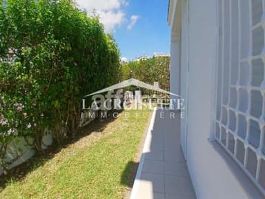 Villa S+5 avec jardin au Lac1 MVL0139