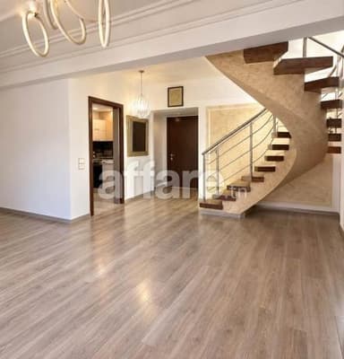 Manar 3 à LOUER Duplex 𝐒+3 bien situé