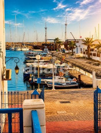 A vendre un Agréable S+2 rénové à Marina Monastir