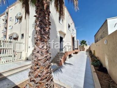 Triplex S+3 et S+1 à Cité El Ghazela
