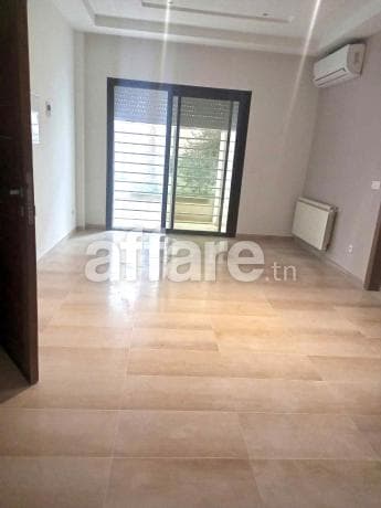 ENNASR 2 à louer appt s+1 haut stg