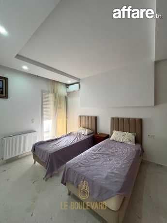 A louer villa S+4 avec piscine à Hammamet Nord 