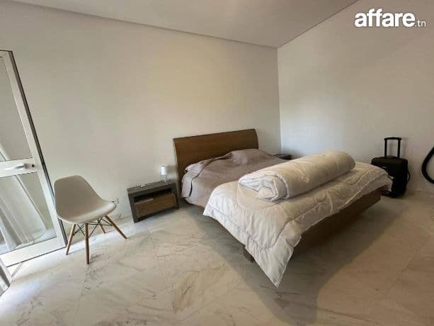 A Louer Un Appartement richement meublé aux Jardins de Carth