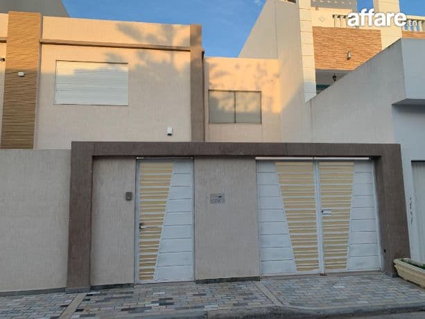 À louer – Duplex spacieux avec jardin à Rades !