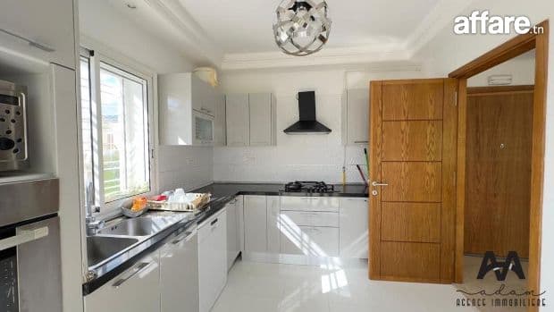  À louer – Étage de Villa S+3 Meublé à Hammamet Sud 