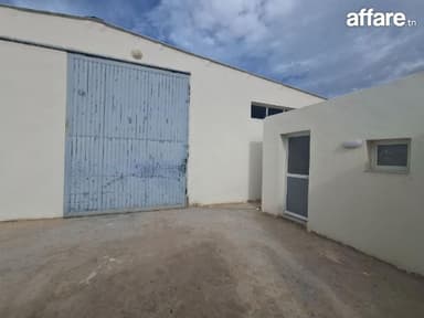 À LOUER – DÉPÔT INDUSTRIEL 850 m² À FOUCHENA