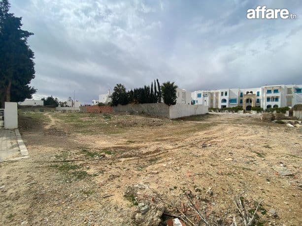 A vendre un terrain de 889 m² à Hammamet sud  