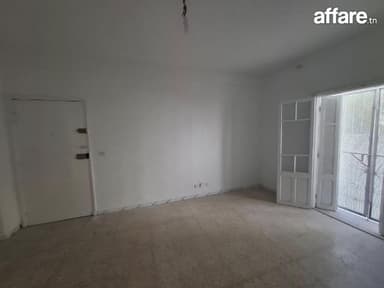 À Vendre – Appartement S+2 Rez-de-Chaussée avec Place de Par