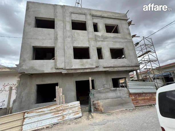 Local Commercial pour Projet Médical ou commercial à Siliana