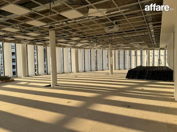 Super bureau 1350 m² ths à Notre Dame Mutuelle 