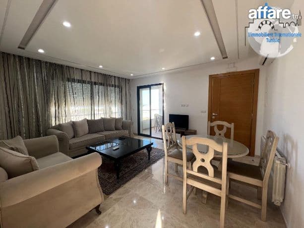 Location annuelle un sublime penthouse de 200m² à khzema Est