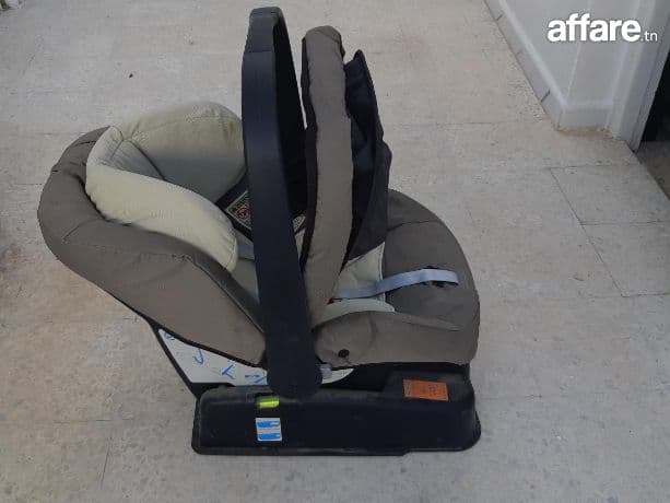 Siège auto + baignoire pour bébé