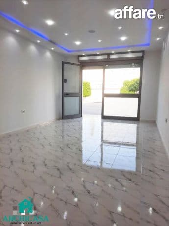 Un local neuf pour usage bureautique ou services à louer