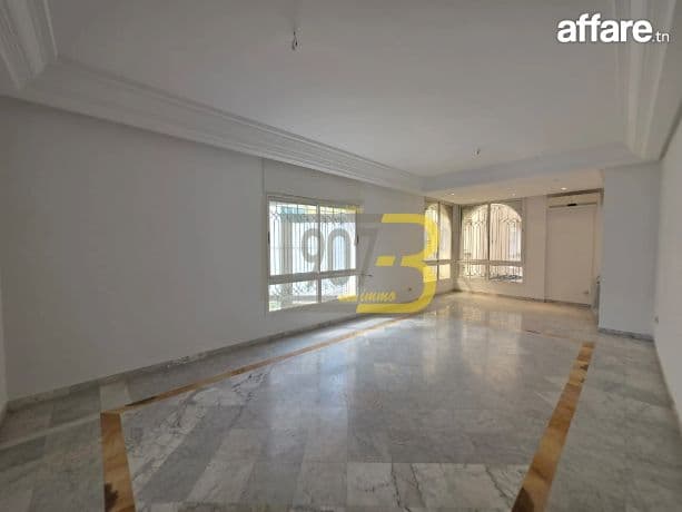 A Vendre Appartement S+3 – Cité Ennasr