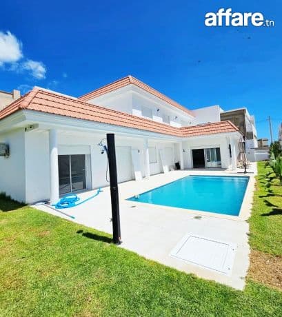 🏡 À LOUER – Villa Luxe Avec Vue Mer & Piscine, Chott Mariem