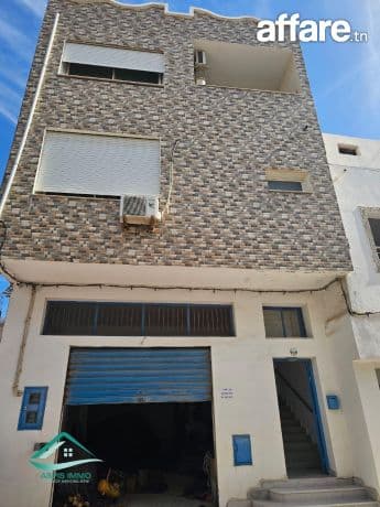 منزل مكون ثلاثة طوابق في أسامر قليبية