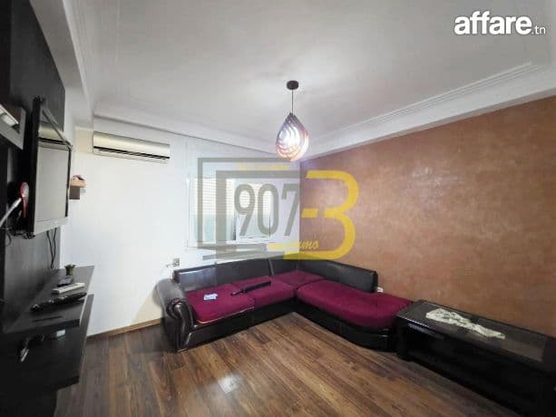 À louer : Un  appartement   S+4  vide à cité Ennasr 