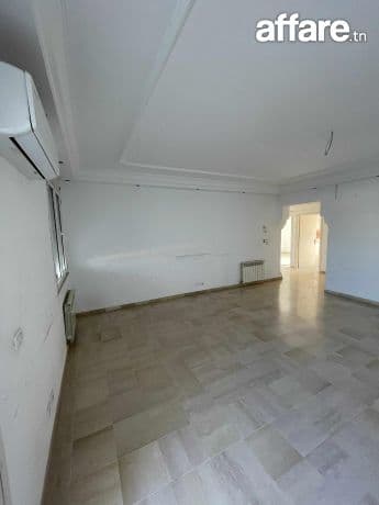 Bureau S+2 à louer à Alain Savary 