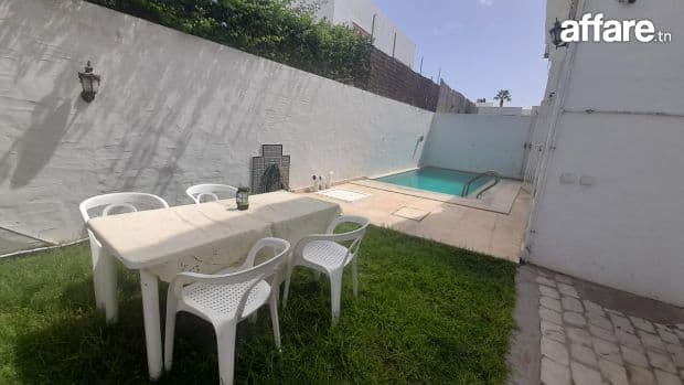 A vendre  Triplex en s4 avec piscine à Hammamet zone Miramar