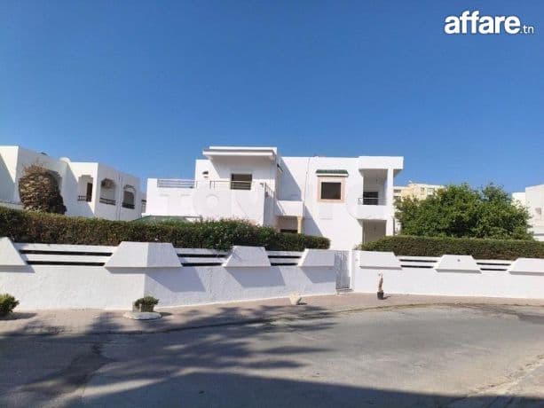 A Louer Villa à usage d'habitation ou bureautique à manar