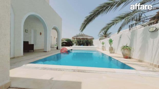 Vente villa avec piscine à Djerba Aghir ZU
