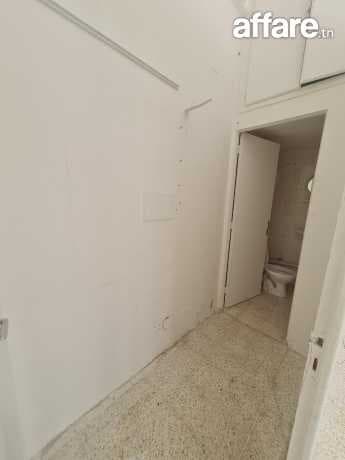 Location d'un lcoal commercial à Alyssa