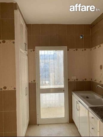 Location S2 vide à El Manar 1