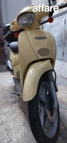À vendre : Aprilia Scarabéo – Très bon état