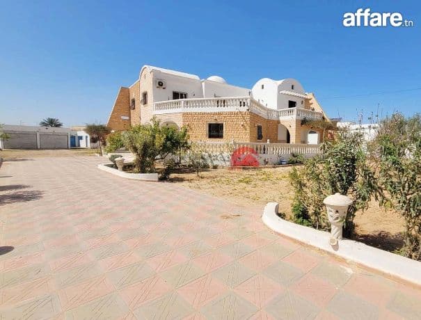 Grande villa meublée à vendre à Djerba Midoun ZA