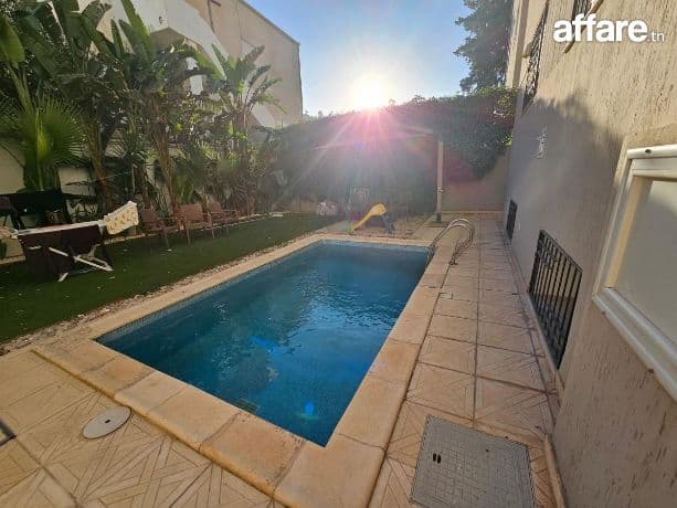  RIADH EL ANDALOUS – SOUPLEX S+4 À LOUER 