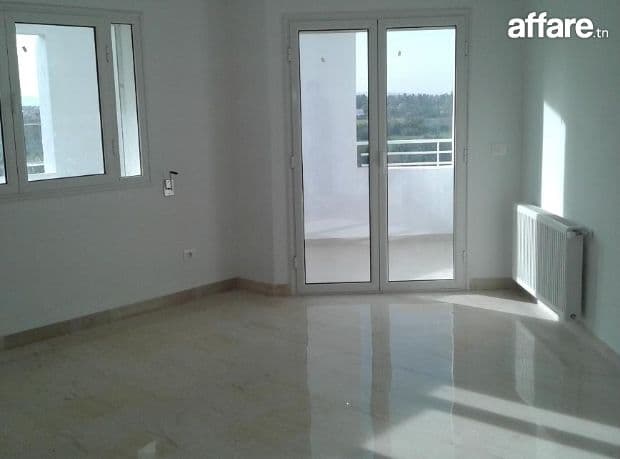 Location S2 vide à Cité Les Palmiers 