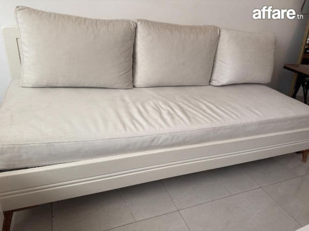 Salon 2 canapés 6 places + table base + tringle avec rideau