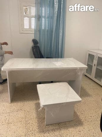 À vendre meuble pour bureau en très bon état 