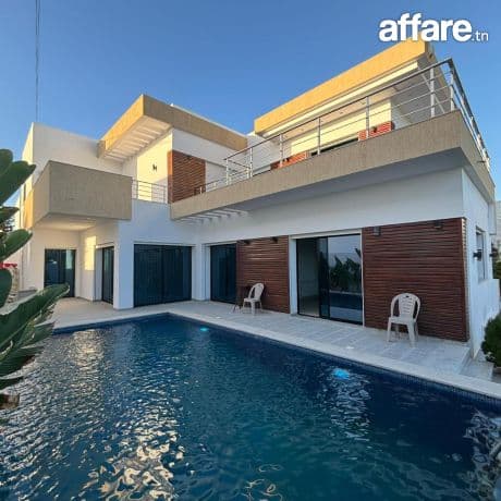 🏡 À 𝐕𝐞𝐧𝐝𝐫𝐞  🏡 𝐔𝐧𝐞 𝐥𝐮𝐱𝐮𝐞𝐮𝐬𝐞 𝐯𝐢𝐥𝐥𝐚 