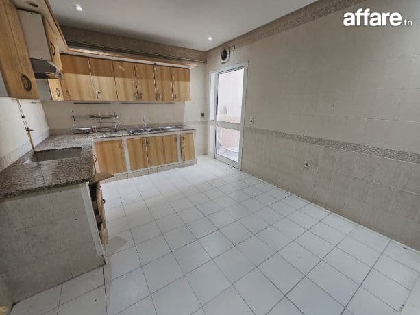 📍MENZAH 7 BIS : APPARTEMENT S+4  À VENDRE 
