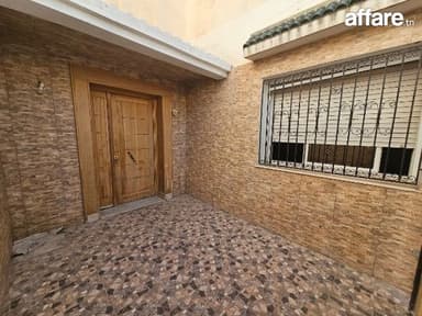📍BORJ LOUZIR BEHI EL ADGHAM:   APPARTEMENT s+2  A VENDRE U