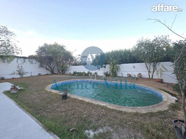 une villa à gammarth avec piscine et vue mer