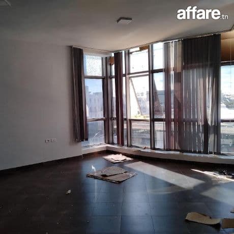 Bureau 130 m² bon standing à Charguia 2