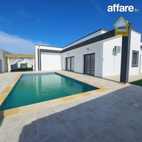 Villa moderne de plain-pied à louer à Tezdaine – Djerba