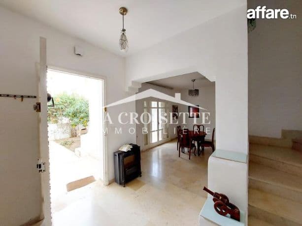 Duplex S+4 avec jardin  à la Marsa  MDL0561