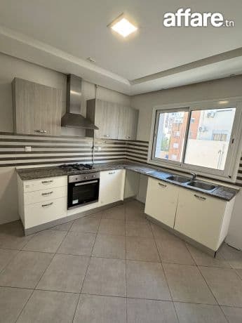 📍MENZAH 9 C : APPARTEMENT S+2 À LOUER 