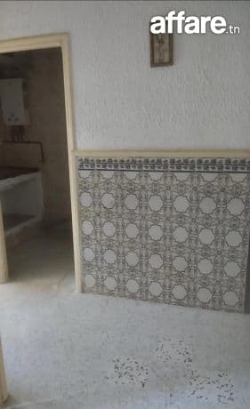 Location S1 vide à La Soukra 