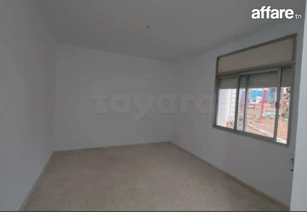 Location S0 vide à El Manar 1