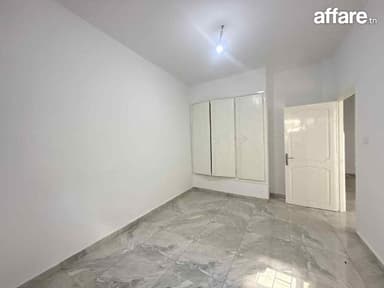 Pour la location  Megrine   Type : étage de villa   s+3 au R