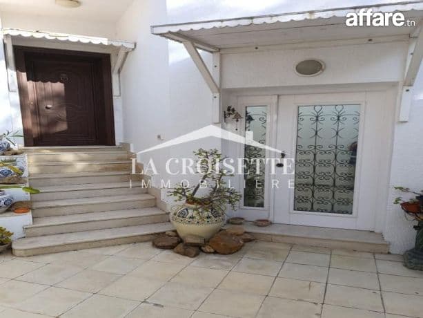 Villa s4 meublée à La Marsa MVL0040